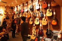 GUITAR CENTER02.JPG